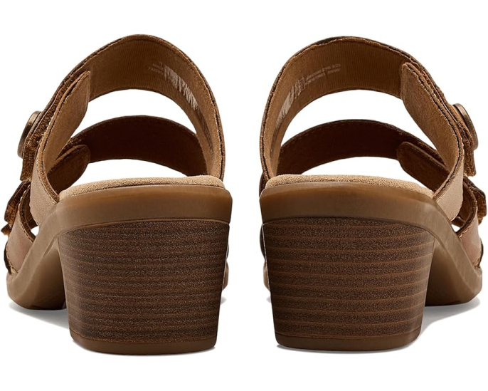Сандалии Clarks Emily 2 Adella с каблуком и стелькой Ultimate Comfort