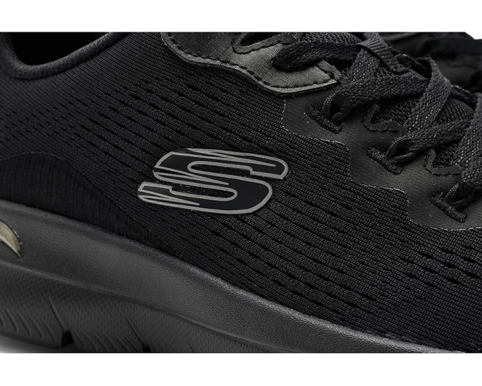 Кроссовки SKECHERS Arch Fit Summits с технологией Air-Cooled Memory Foam