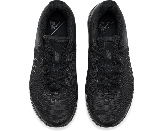 Nike Mc Trainer 4 кроссовки спортивные и легкие