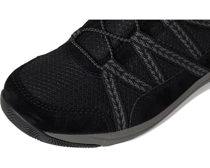 Кроссовки Dansko Harlyn с технологией Natural Arch