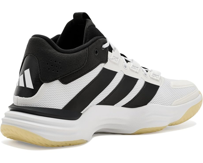 Кроссовки для зала adidas Courtstabil с резиновым верхом для стабильности
