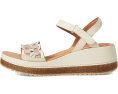 Сандалии Clarks Kassanda Bar на платформе с регулируемой застежкой