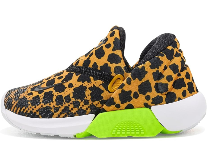 Кроссовки Nike Swoosh Go с анималистичным принтом