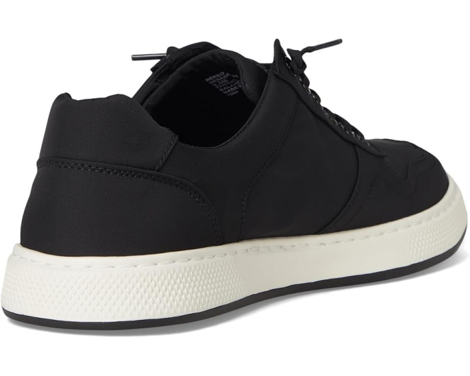 Кроссовки Steve Madden Nereo с круглым носком на резиновой подошве