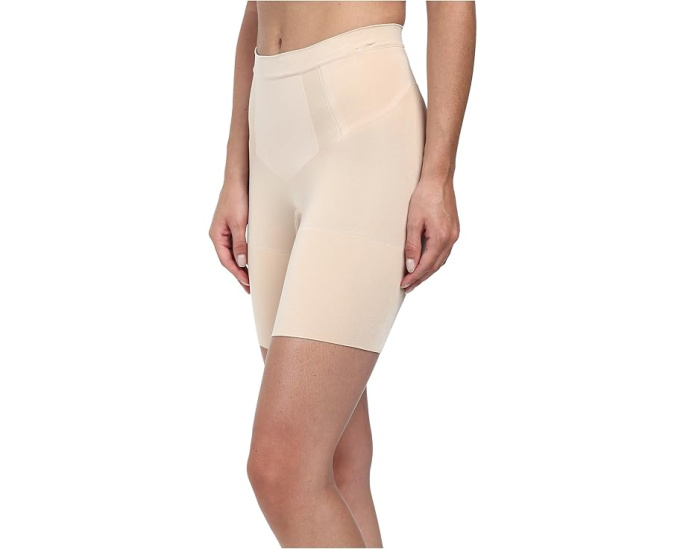 Корректирующие шорты Spanx OnCore Mid-Thigh Short