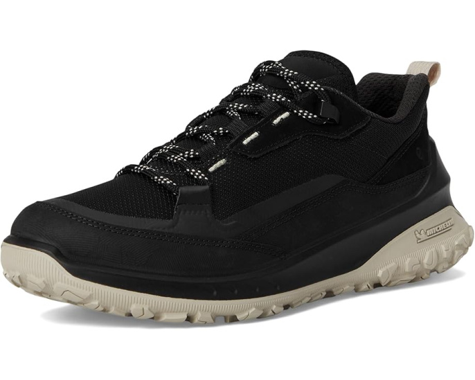 Низкие водонепроницаемые треккинговые кроссовки ECCO Ultra Terrain