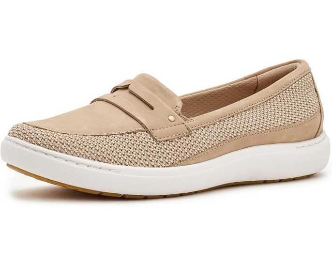 Лоферы Clarks Nalle Glide из нубука с поддержкой стельки Contour Cushion