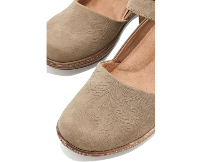Клоги SoftWalk Mabelle Tooling с тисненым узором
