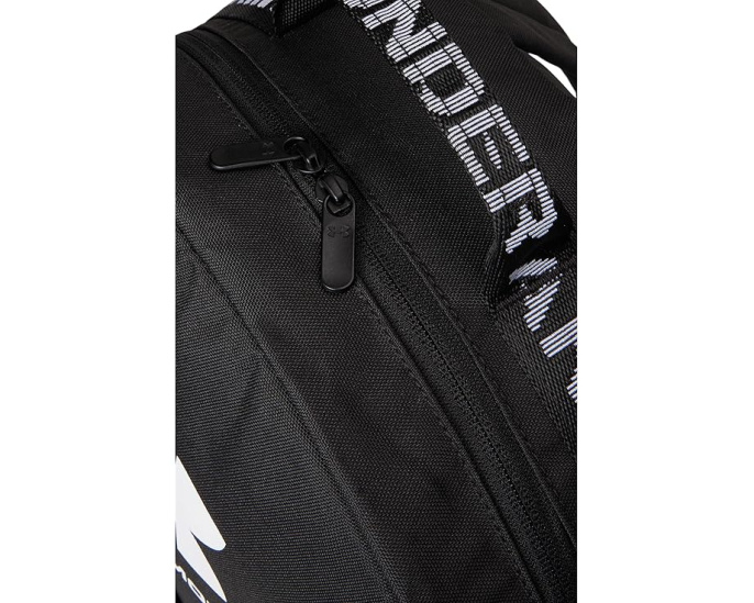 Рюкзак Sportstyle Under Armour черный с защитой от воды