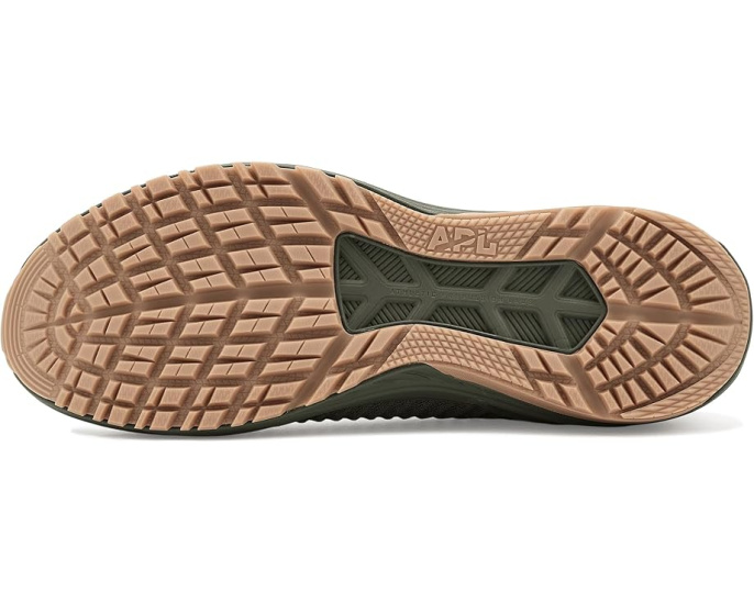 Кроссовки Athletic Propulsion Labs TechLoom Traveler с бесшовным верхом