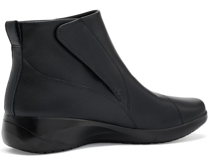 Ботинки Clarks Kaetlyn Flow на липучках