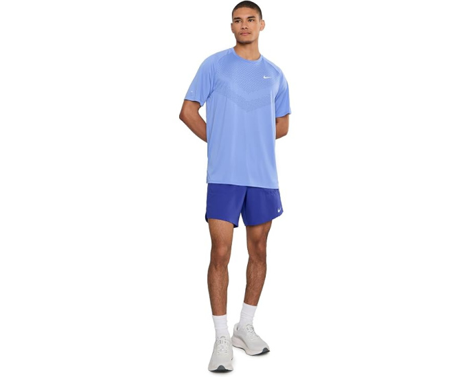 Беговые шорты Nike Dri-FIT Stride 2-в-1 7 дюймов (17.78 см) с карманом для телефона