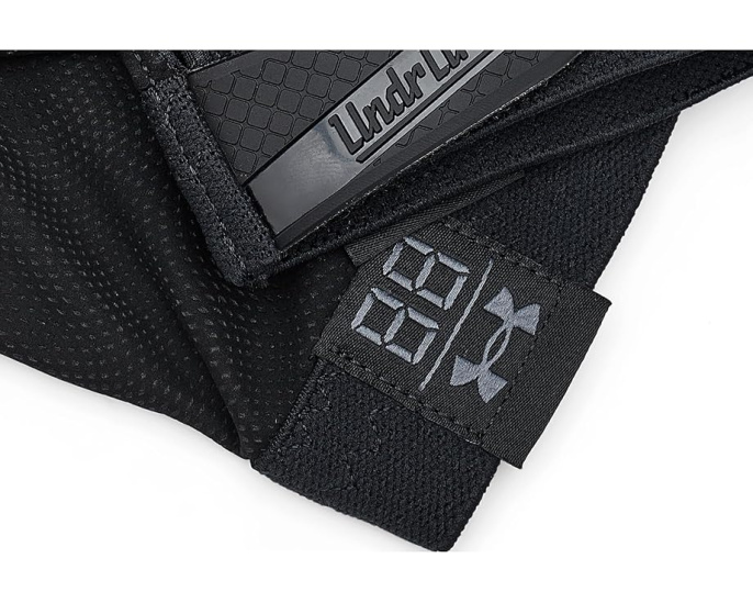 Бейсбольные перчатки Clean Up Under Armour для захвата