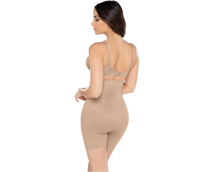 Утягивающие шорты Miraclesuit с высокой талией для коррекции бедер и живота