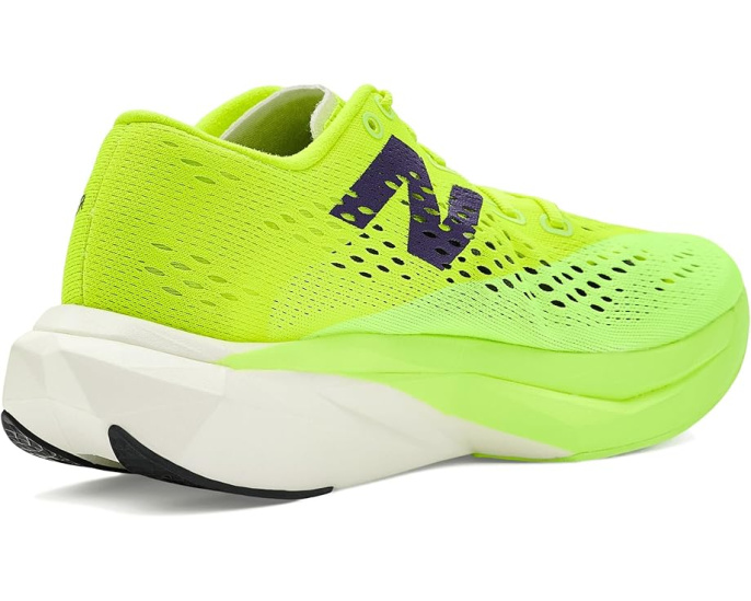 Беговые кроссовки New Balance FuelCell SuperComp Pacer с композитным носком