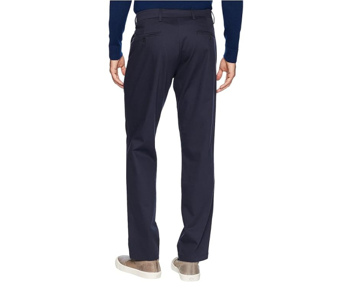Брюки Athletic Fit Signature Khaki Lux Cotton Stretch от Dockers без складок