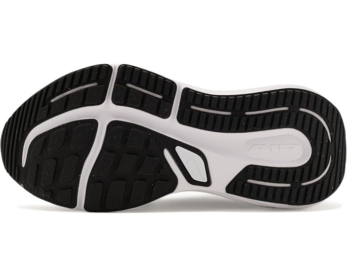 Беговые кроссовки Nike Air Winflo 12 с технологией Air Zoom