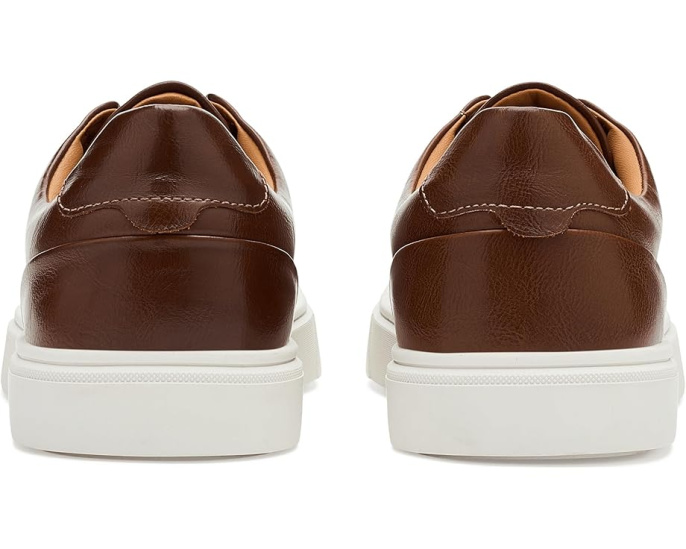 Кроссовки Steve Madden Lacer на мягкой стельке с круглым носком