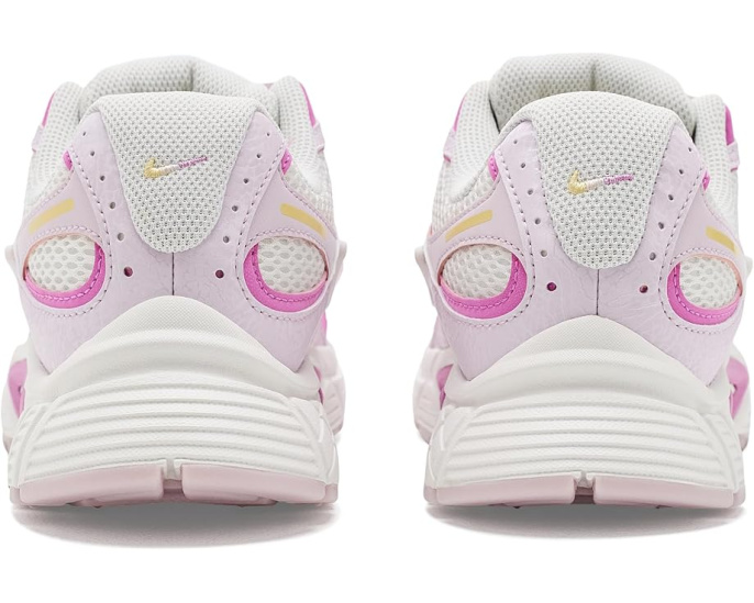 Кроссовки Nike V5 RNR с пеноматериалом и металлическими деталями