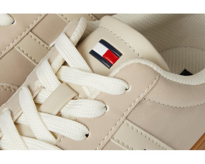 Кроссовки Lexeih от Tommy Hilfiger в спортивном стиле
