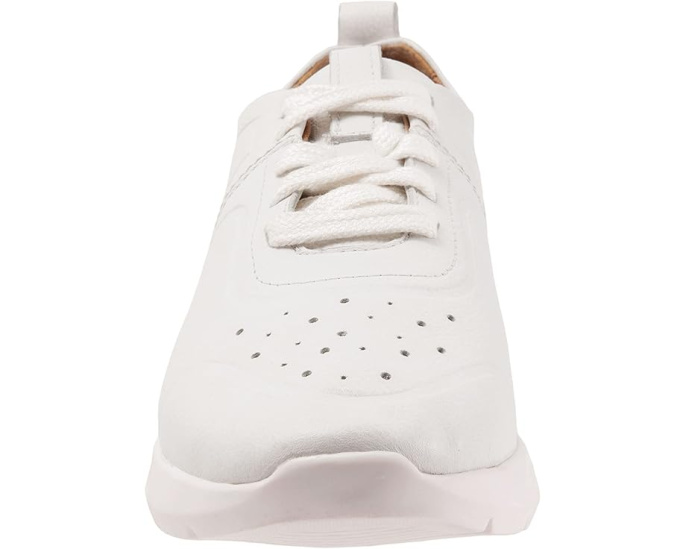 Кроссовки SoftWalk Stella из кожи с перфорацией