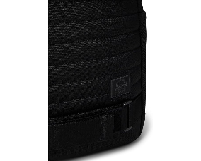 Скейт-рюкзак Herschel Supply Co. Fleet с креплением для доски