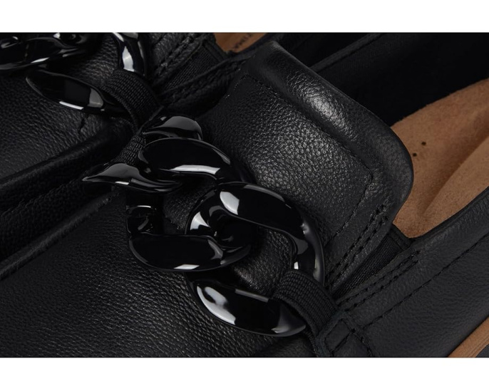 Балетки Clarks Zylah May на платформе с декоративной цепочкой