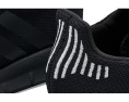 Беговые кроссовки Adidas Swift Run с текстильным верхом