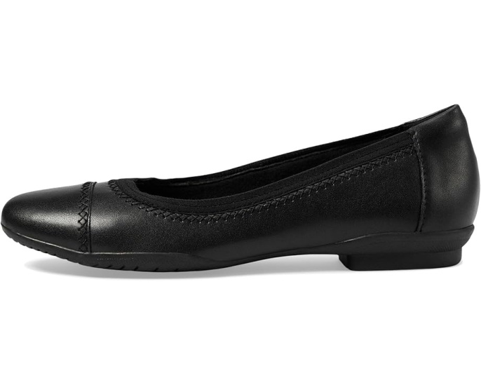 Балетки Sara Bay от Clarks с кожаным верхом