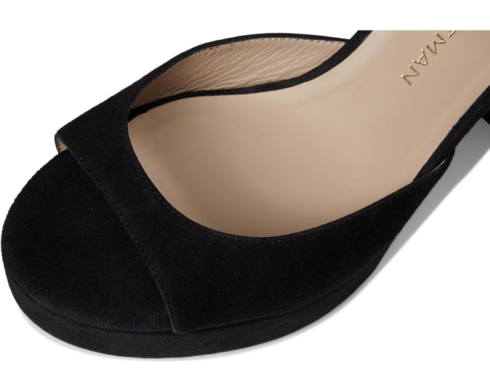 Босоножки Dayna II Platform на платформе с ремешком от Stuart Weitzman