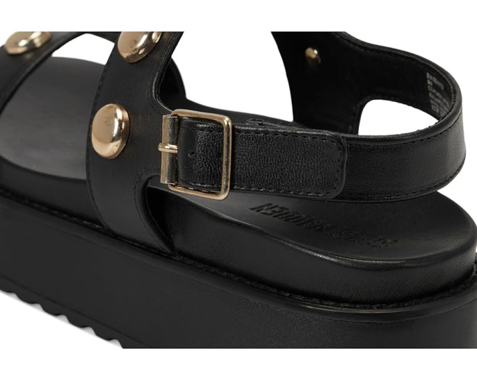 Сандалии Steve Madden Bia на платформе с декоративными шипами и регулируемым ремешком
