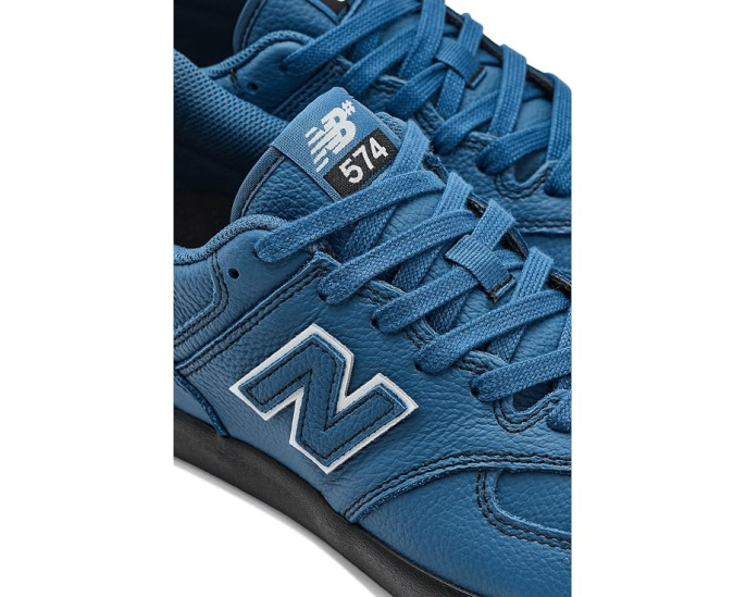 Кроссовки New Balance 574 Vulc с верхом из замши и сетки