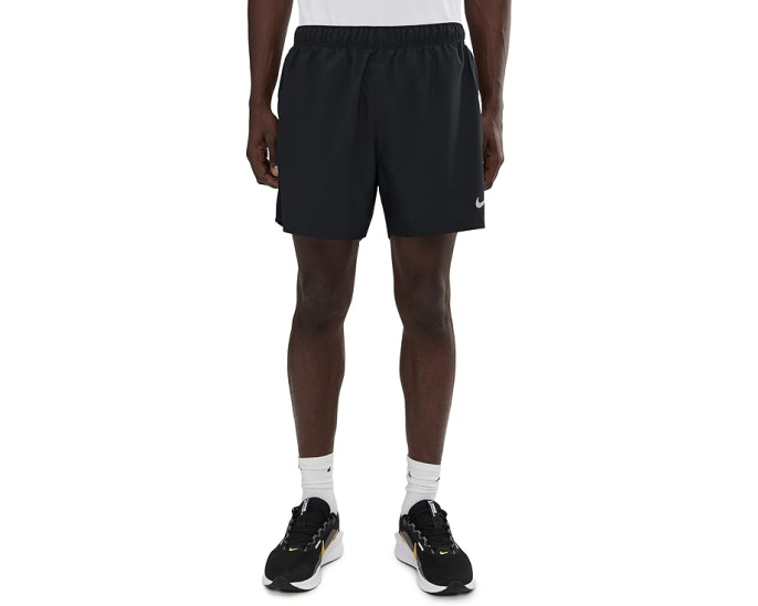 Шорты Nike Dri FIT Challenger 5 дюймов (12.7 см) с внутренними шортами