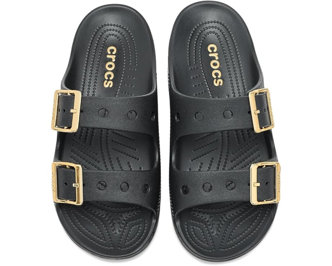 Сандалии Saturday от Crocs с глубокой стелькой и возможностью персонализации