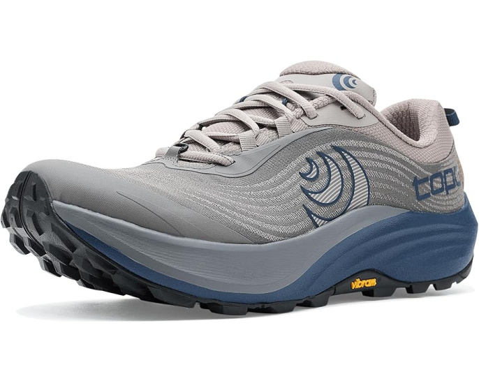 Трейловые кроссовки Topo Athletic Pursuit 3 с нулевым перепадом и подошвой Vibram
