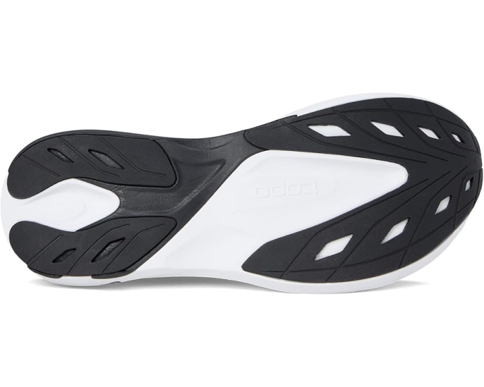 Тренировочные кроссовки Topo Athletic Aura с технологией ZipFoam