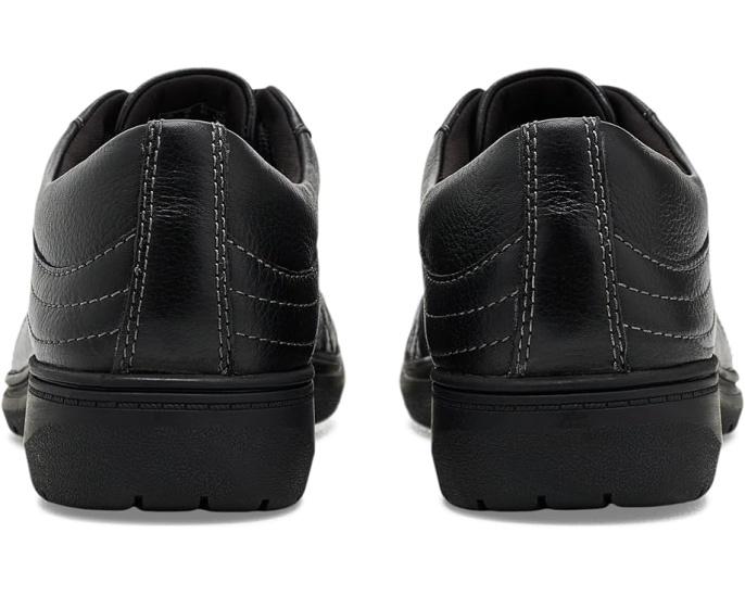 Кроссовки Clarks Carleigh Dream с замшевым верхом и зиппером