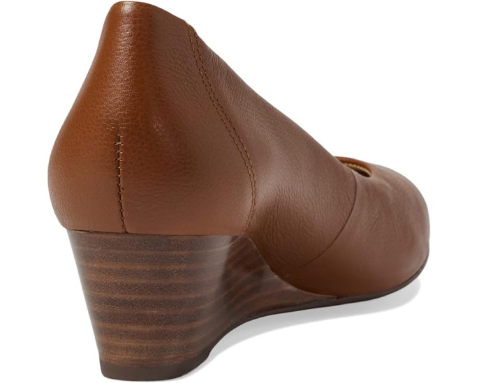 Туфли-лодочки Marc Joseph New York Prospect с миндалевидным носком и клиновидным каблуком