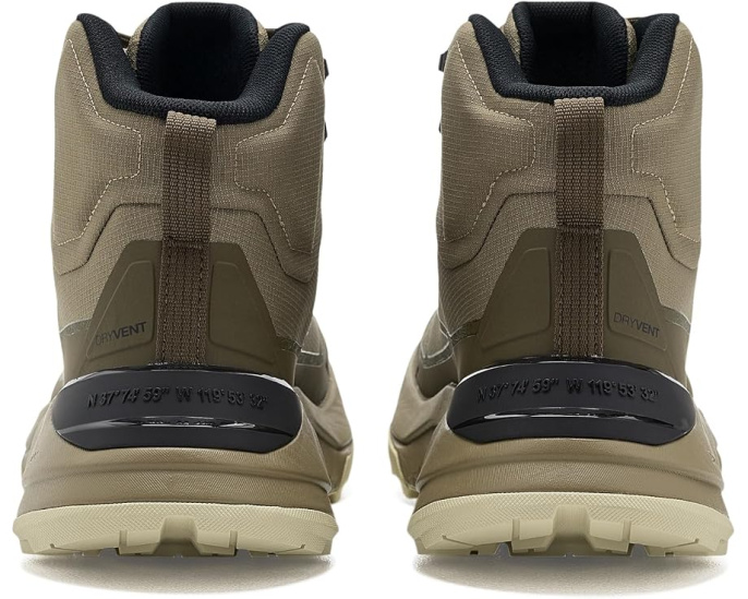 Треккинговые ботинки The North Face Fastpack Mid WP