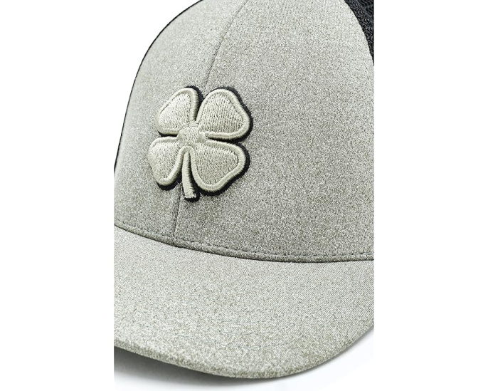 Кепка Perfect Luck 21 от Black Clover с цветными блоками и технологией Memory Fit