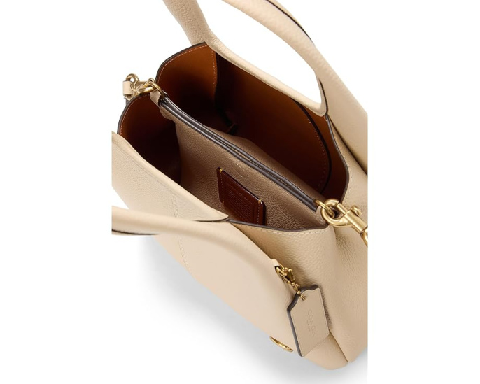 Сумка через плечо COACH Polished Pebble Leather Lana 23 с ремнем через плечо