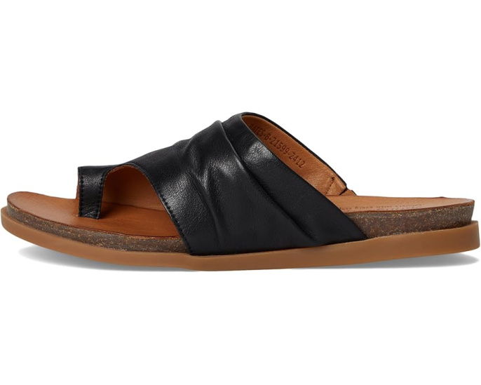 Сандалии Bates с собранным кожаным верхом и кольцом для пальца Spring Step