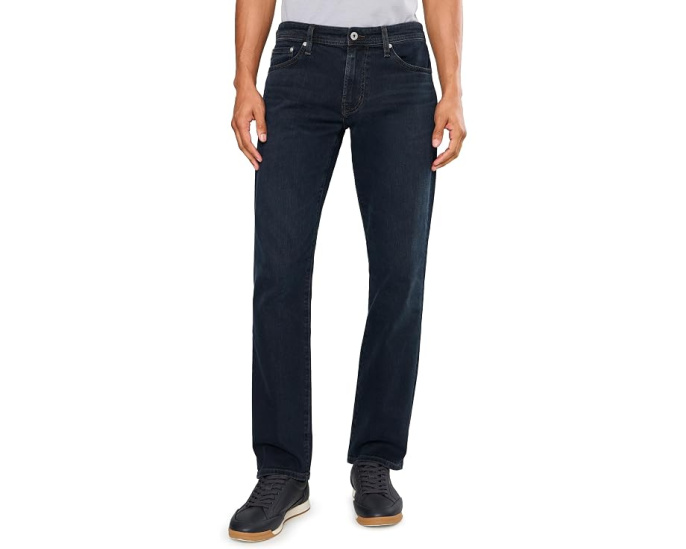 Graduate Tailored Leg Jeans in Studio