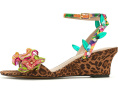 Босоножки Spenser Blue by Betsey Johnson с цветами и каблуком