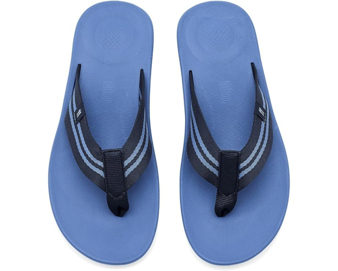 Шлепанцы FitFlop Iqushion с двумя полосками и перепонками