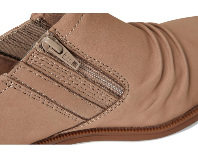 Ботинки-челси Clarks Adalynn Ezra из нубука с боковой молнией