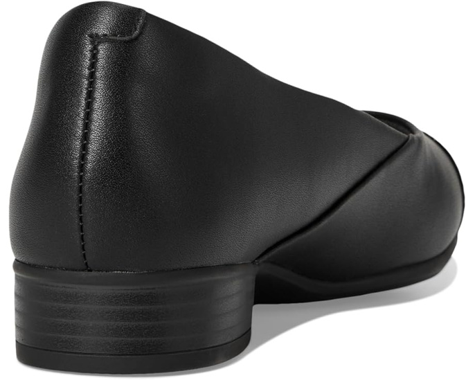 Слипоны Clarks Juliet Rise с декоративным мыском и устойчивым каблуком