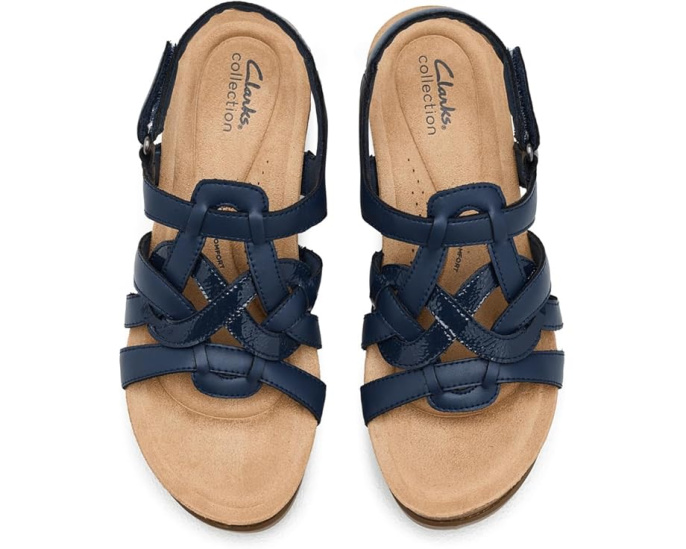 Сандалии Calenne Gracie Clarks на ремешках с клином и стелькой Ultimate Comfort