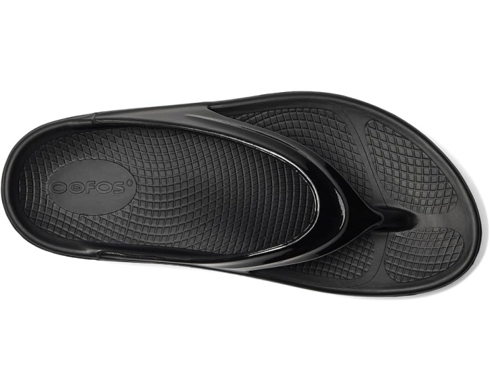 Сланцы OOFOS Oomega Thong с технологией OOfoam для восстановления