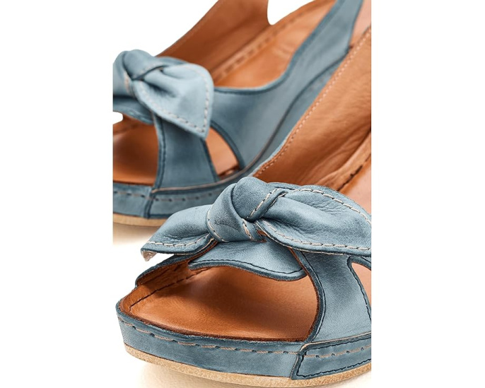 Сандалии Spring Step Chassidy на танкетке с кожаной подкладкой